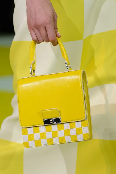 Look 24